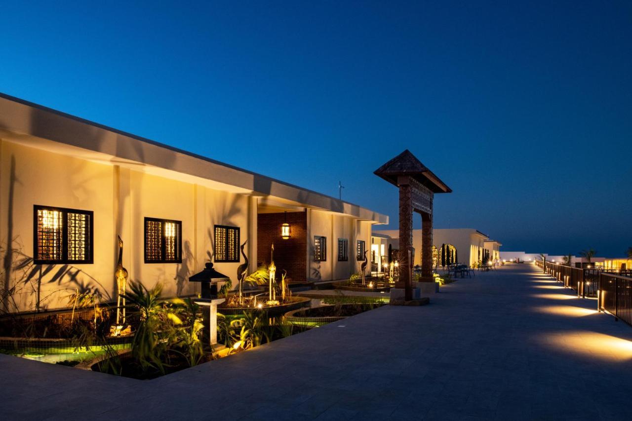 The Mora Zanzibar Hotel Matemwe  Ngoại thất bức ảnh The resort at night